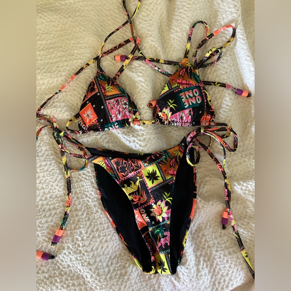 Oneone bikini